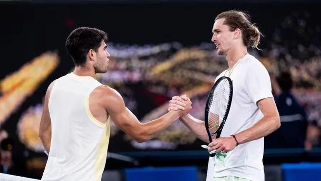 役运动员探 役运动员探